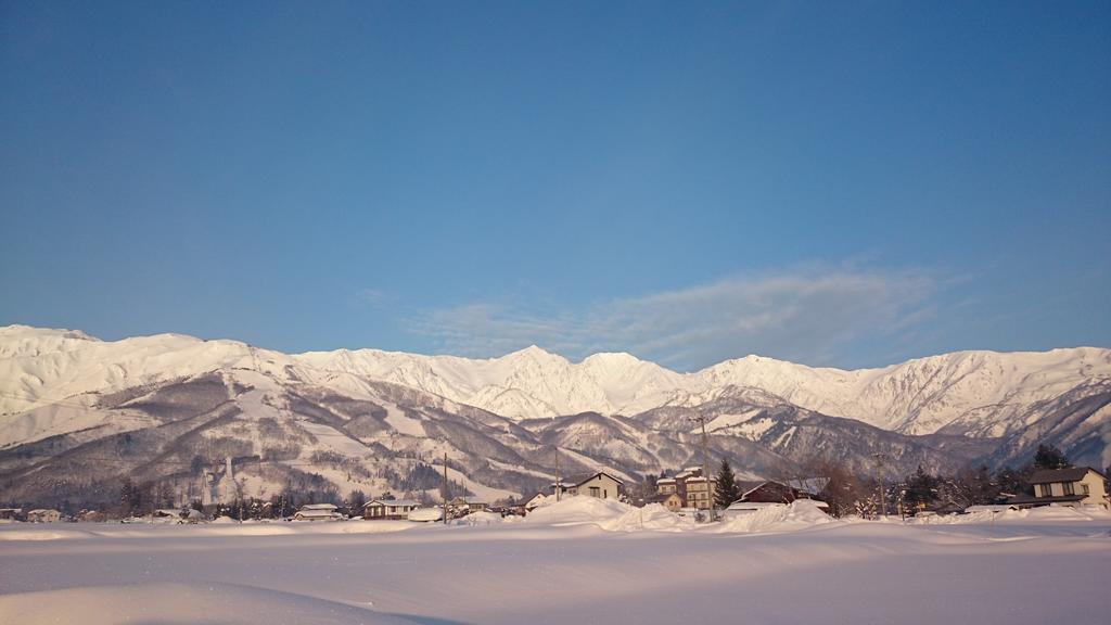 Petit Hotel Enchante Hakuba Exterior photo